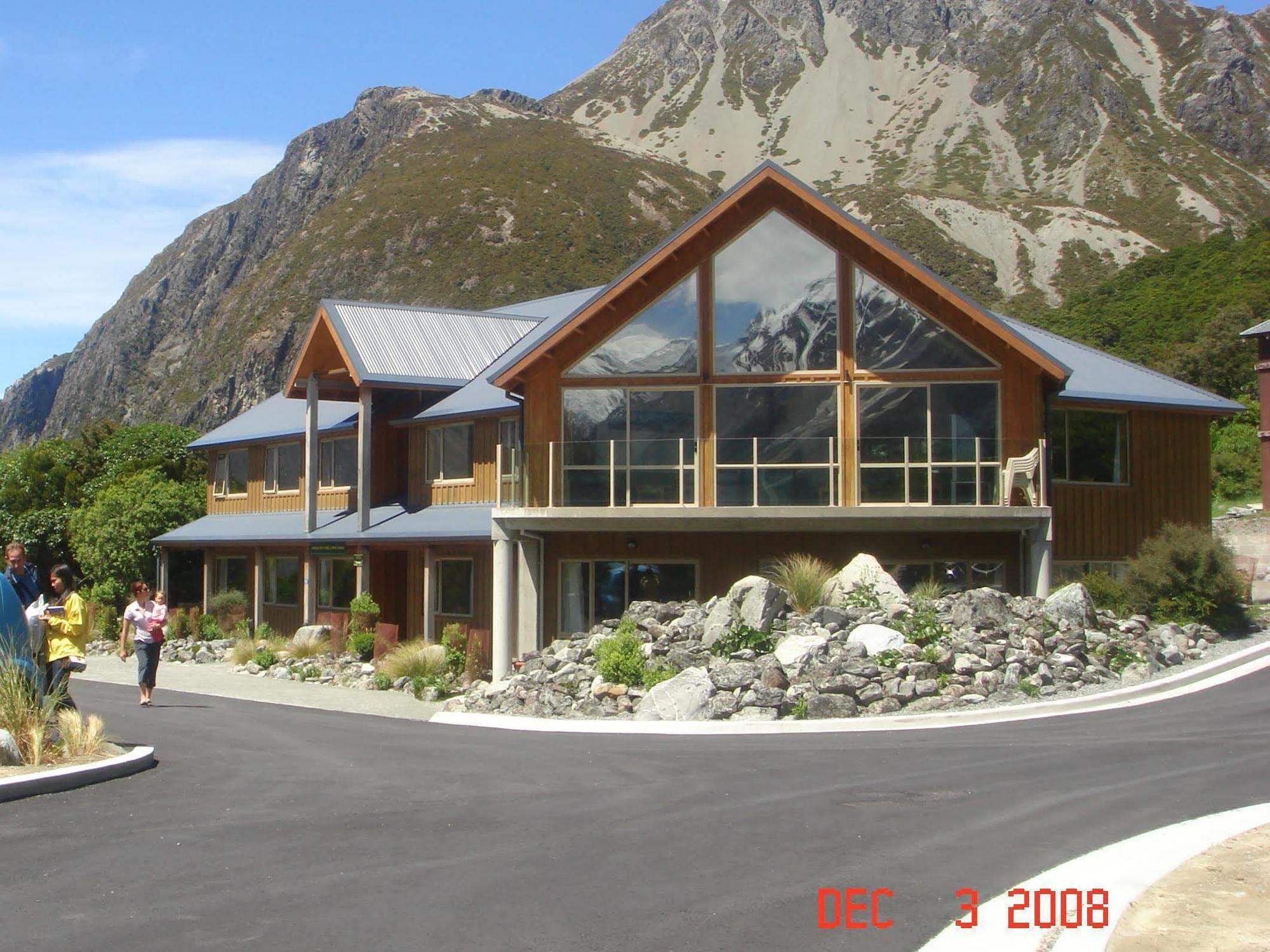 Aoraki Mount Cook Alpine Lodge Экстерьер фото