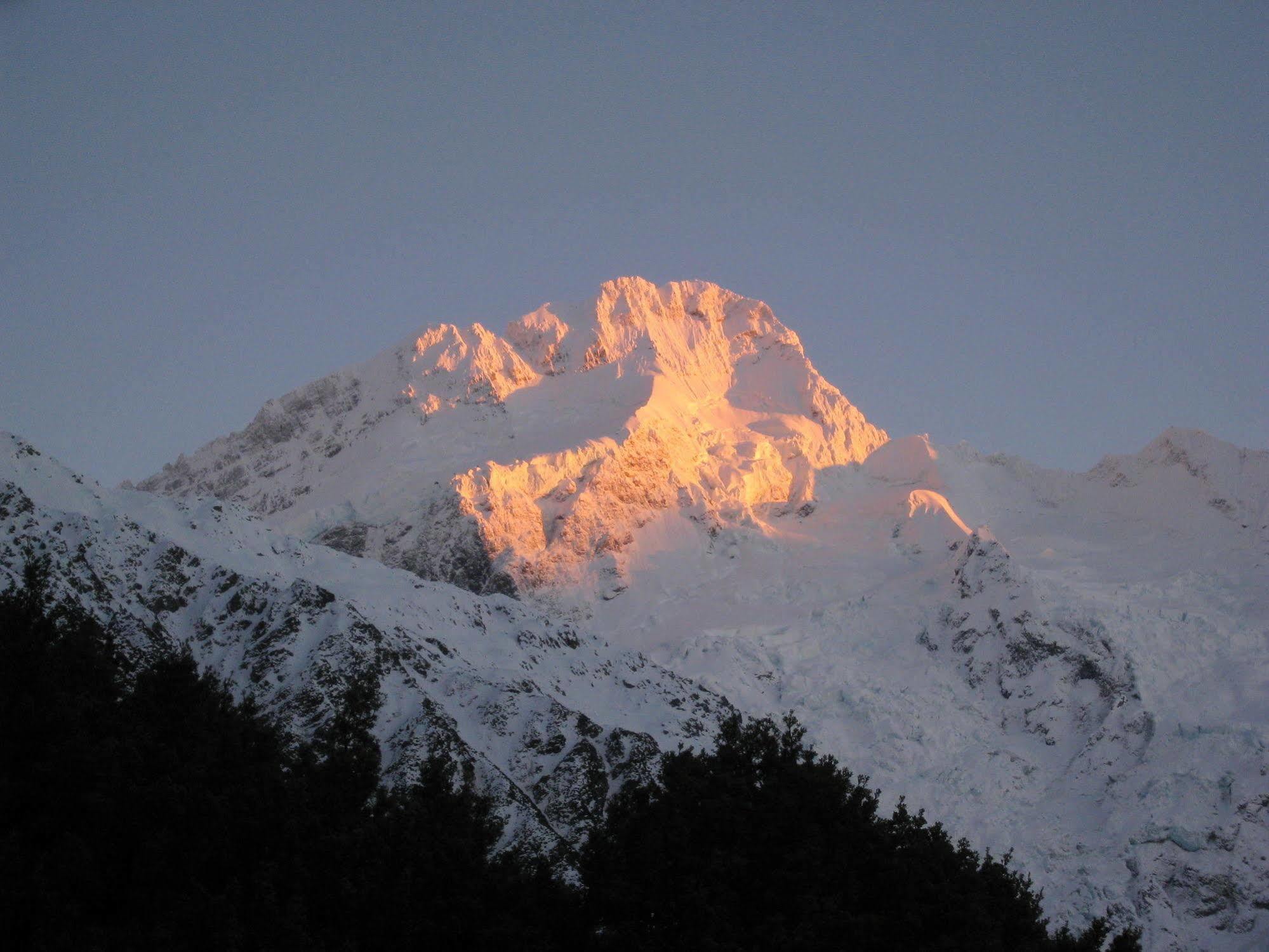 Aoraki Mount Cook Alpine Lodge Экстерьер фото